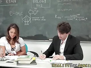 Teen pornstar spunked